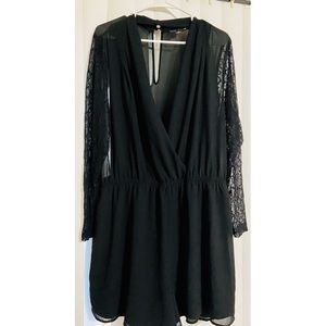 Plus size romper with lace sleeves